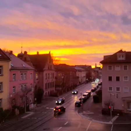 Апартаменты Wohlfuehlen Im Modernen Design-apartment Mit Balkon In Best-lage *